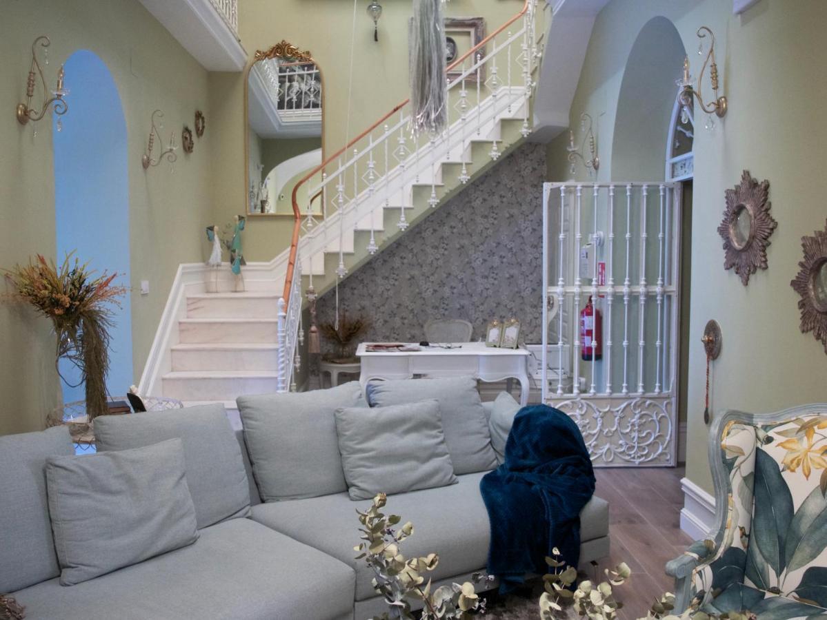 Hotel Boutique Iulia 5 Estrellas Medina de las Torres Eksteriør billede