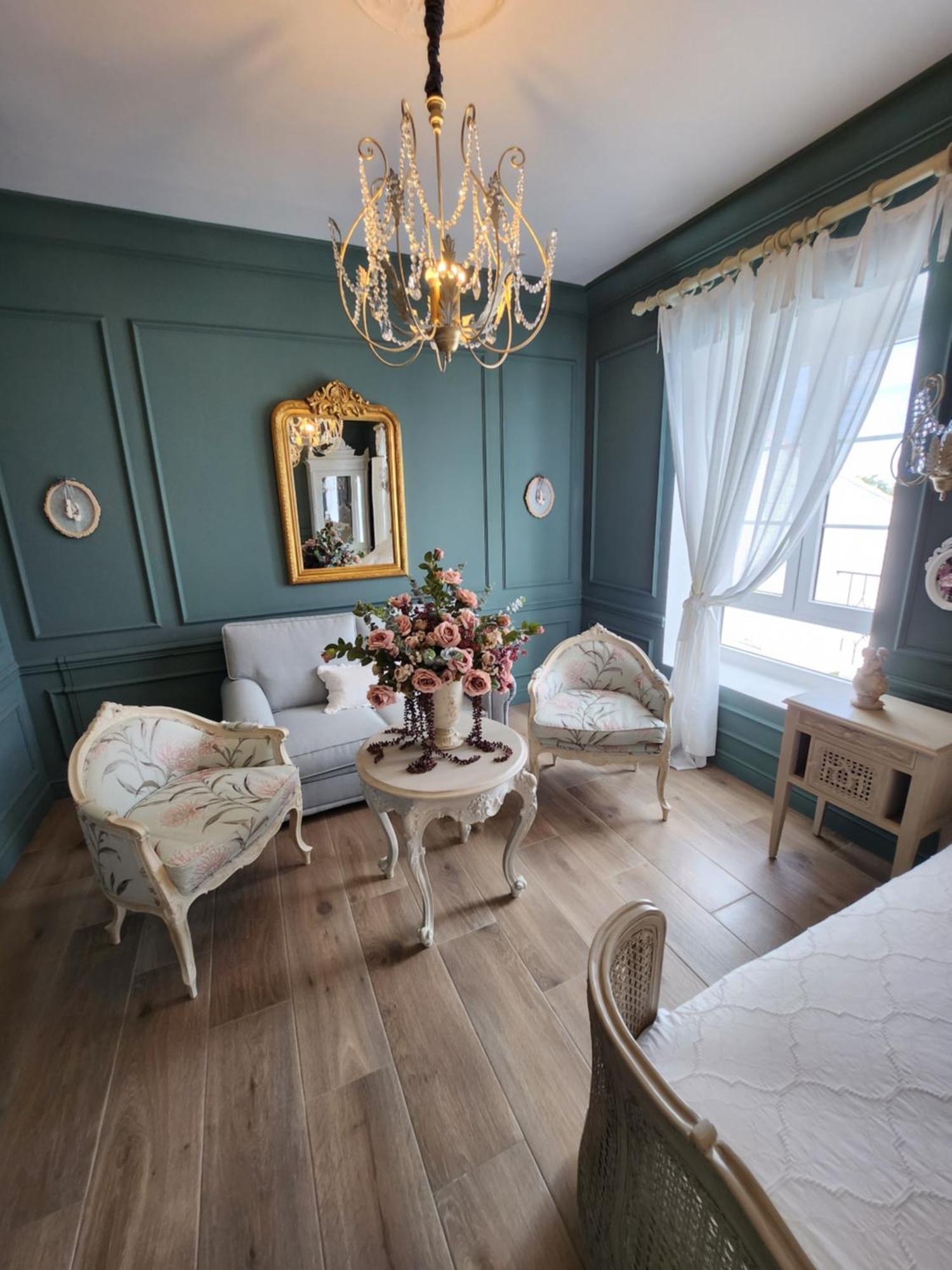 Hotel Boutique Iulia 5 Estrellas Medina de las Torres Eksteriør billede
