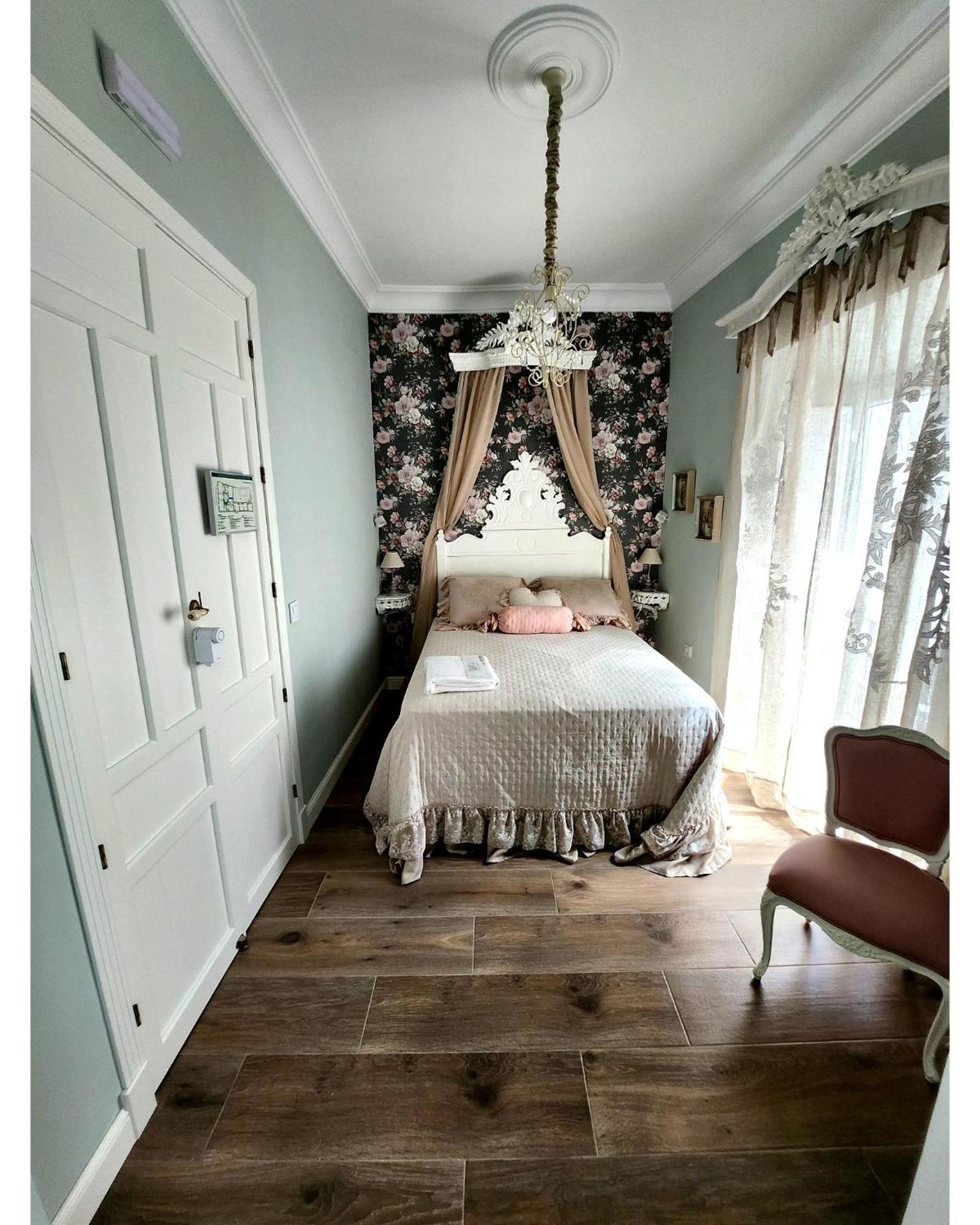 Hotel Boutique Iulia 5 Estrellas Medina de las Torres Eksteriør billede